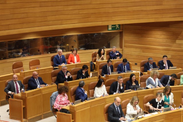 Toma de posesión de sete novos deputados e deputadas do Parlamento de Galicia